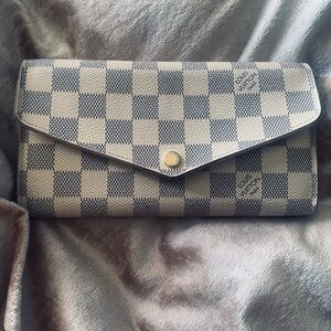 Louis Vuitton Damier Azur Wallet - Cream and Blue (Sarah Wallet)